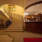 Szálloda Drei Schwanen - Ristorante Due Fratelli 4*