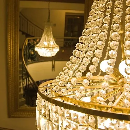 Hotel Drei Schwanen - Ristorante Due Fratelli 4*