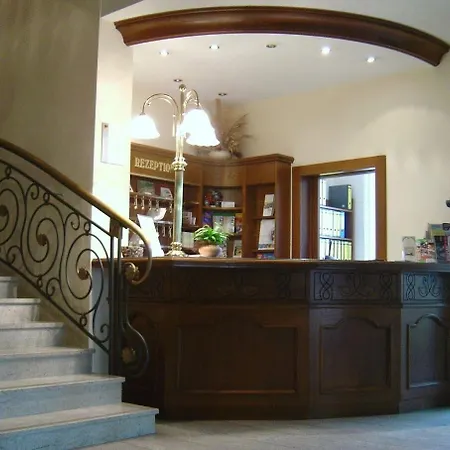 Drei Schwanen - Ristorante Due Fratelli Hotel Hohenstein-Ernstthal