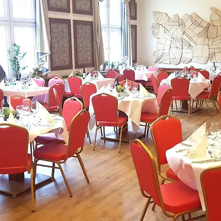ホテル Drei Schwanen - Ristorante Due Fratelli
