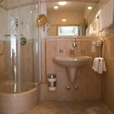 Drei Schwanen - Ristorante Due Fratelli Hotel 4*