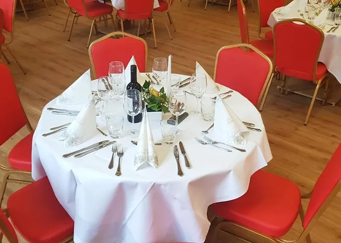 Drei Schwanen - Ristorante Due Fratelli 4* Hohenstein-Ernstthal