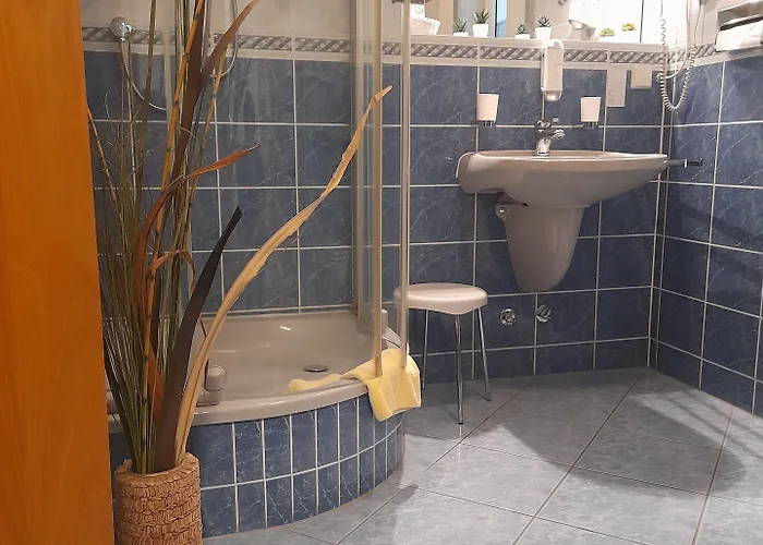 Drei Schwanen - Ristorante Due Fratelli Hotel Hohenstein-Ernstthal